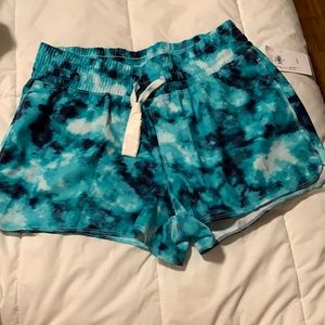 Old Navy mid rise board shorts cool tie dye size M